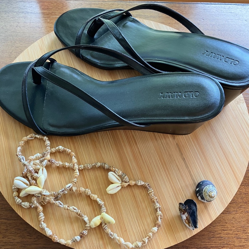 Black Old Navy wedge heel sandals